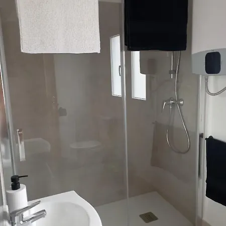 Guest house Olivares 3*