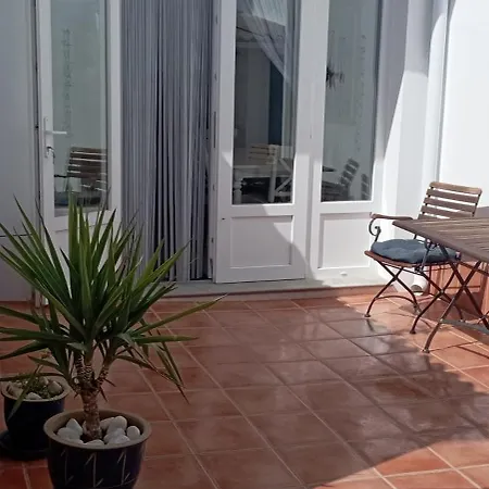 Guest house Olivares 3*